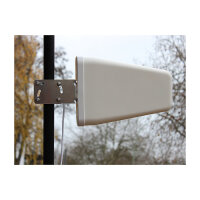 Delock LTE Band 20/1/3/7 Antenne N Buchse 8 ~ 9 dBi 5 m RG-58 direktional weiß outdoor