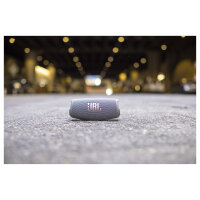 JBL Charge 5 blue