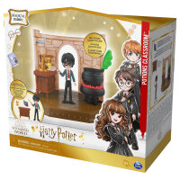 Spinmaster Wizarding World Harry Potter - Hogwarts Zaubertrnke Klassenzimmer Spielset mit exklusiver Harry Potter Sammelfigur
