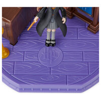 Spinmaster Wizarding World Harry Potter - Hogwarts Zauberkunst Klassenzimmer Spielset (mit exklusiver Hermine Granger Sammelfigur)