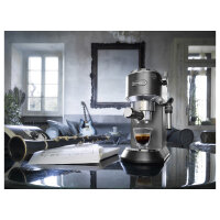 DeLonghi Kaffeemaschine Dedica EC685.BK *schwarz*