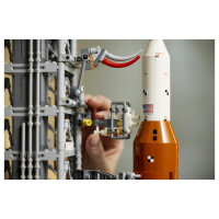 LEGO Icons 10341 NASA Artemis Startrampe